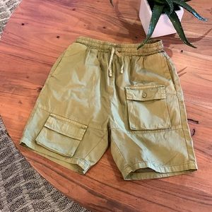 ☀️ Used in good condition size 32 men’s